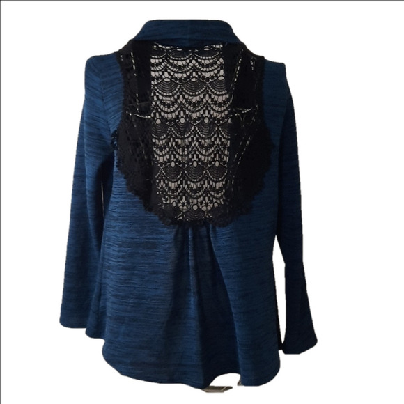 Bundle of Sweaters - Picture 7 of 10